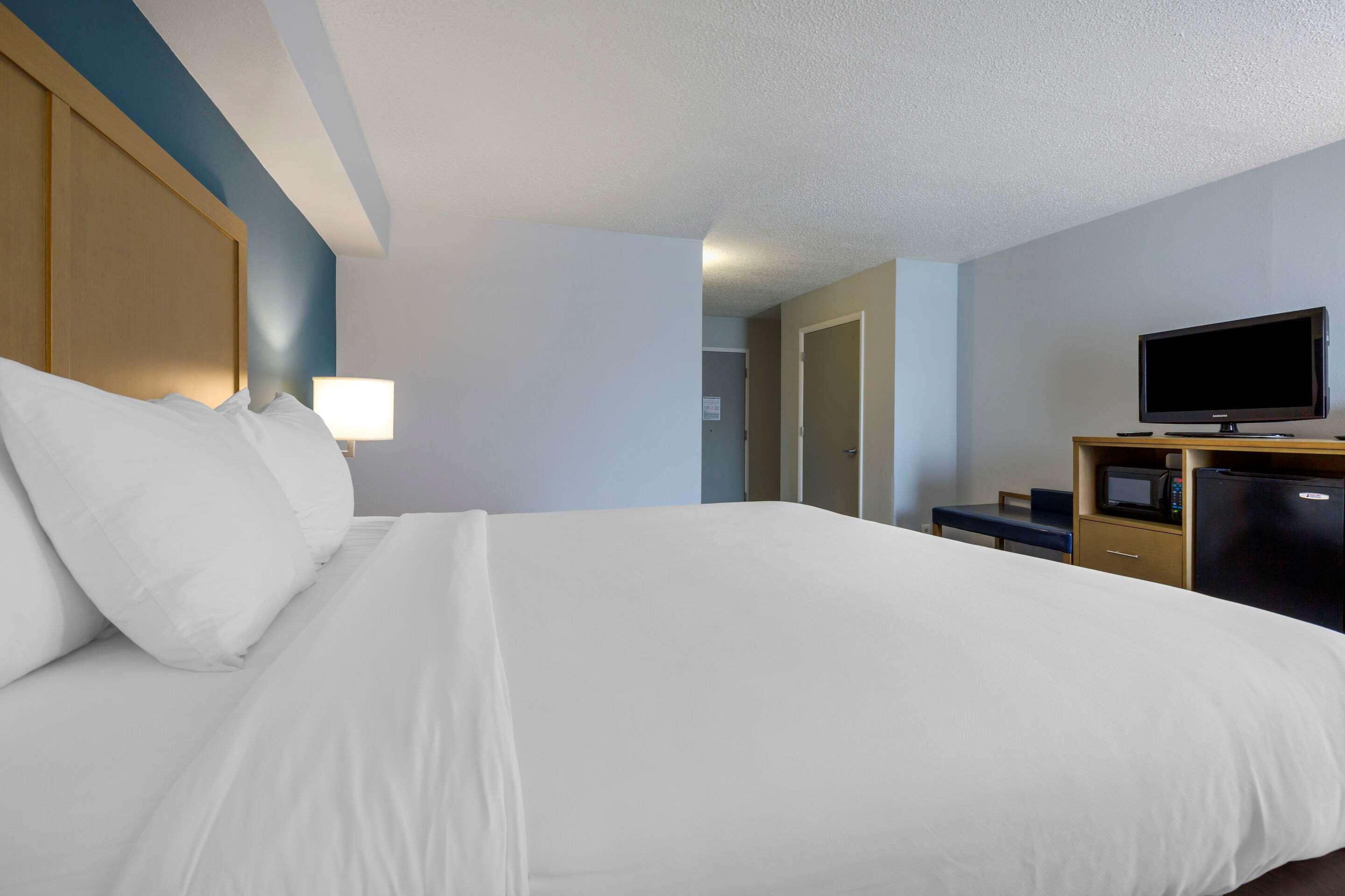 Comfort Inn & Suites Alexandria West Dış mekan fotoğraf